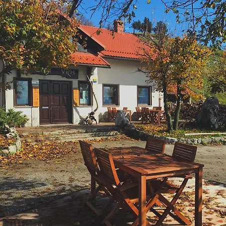 Sinji Vrh Couette-café *