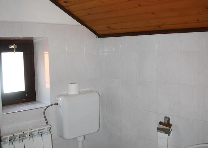 Sinji Vrh Bed & Breakfast *